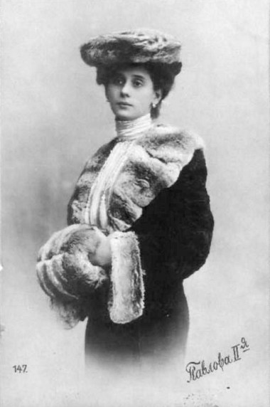 Anna Pavlova (ca. 1905)