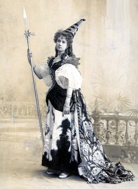 Matilda Konietskaya as the Astrologer (1896)