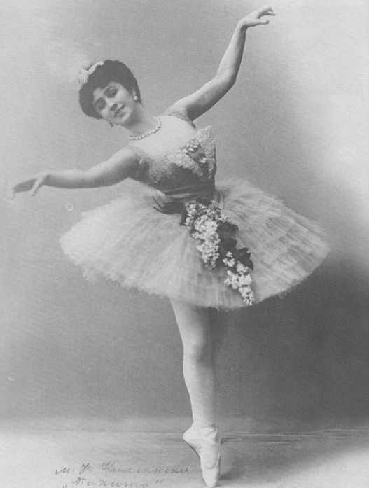 Matilda Kschessinskaya as Niriti in Nikolai Legat's revival of The Talisman (ca. 1909)