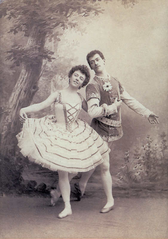 Olga Preobrazhenskaya as Giselle and Nikolai Legat as Albrecht (1899)